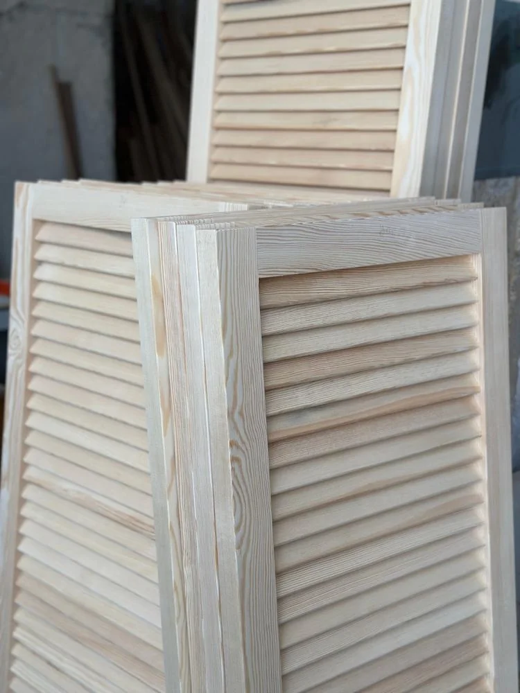 Detalle de larguero de madera de 40 mm